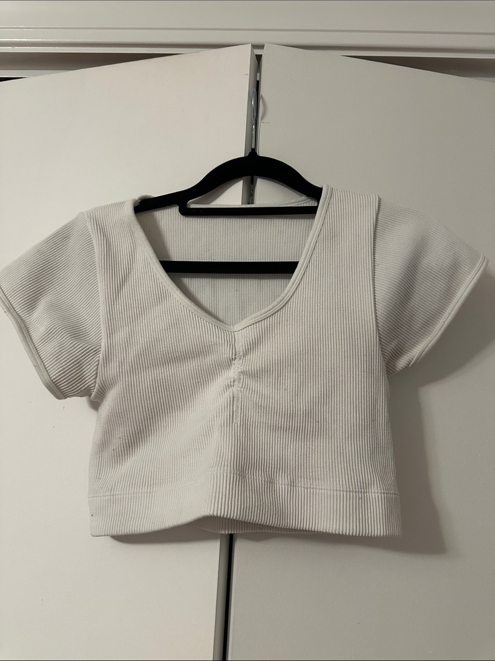 Ribbed V-Neck Crop Top in White